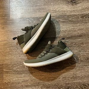 Mens Nike Free Tennis Shoes